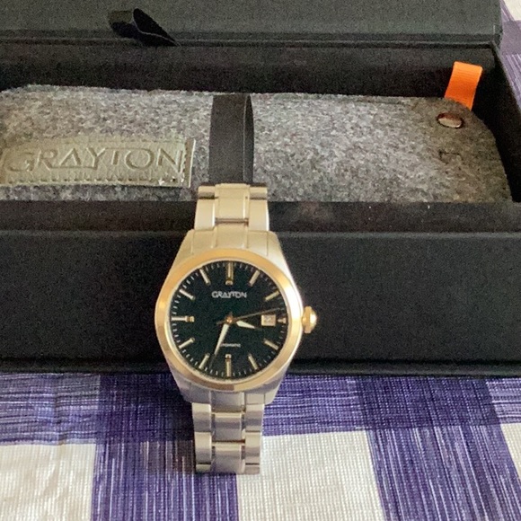 Watch - Picture 4 of 4